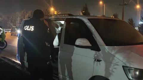 Antalya'da Park Halindeki Araçta Ölüm Bulundu