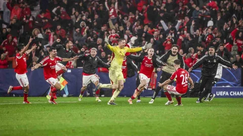 Benfica 90+8'de İlk 24'e Girdi