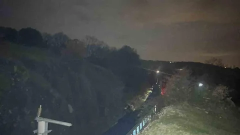 Heyelan Balıkesir'de Tren Kazasına Yol Açtı