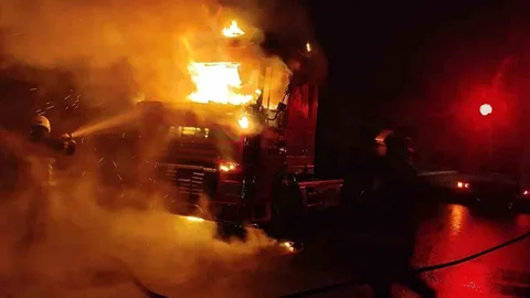 Şanlıurfa'da Tır Yangını