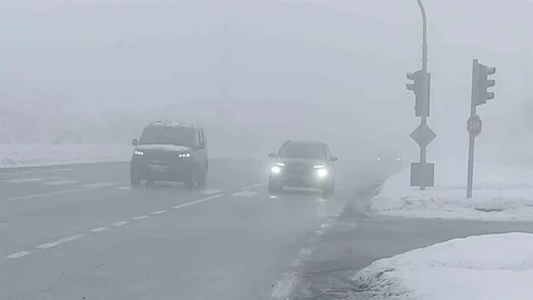 Bingöl'de Yoğun Sis Etkili Oldu