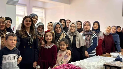 Bilecik'te Vali Eşi Ziyaretlerde Bulundu