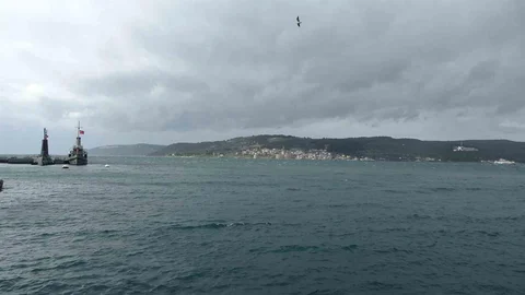 Çanakkale Boğazı Fırtına Nedeniyle Kapatıldı