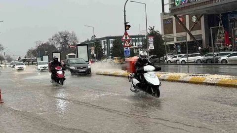 Edirne'de Sağanak Yağış Sonrası Su Baskınları