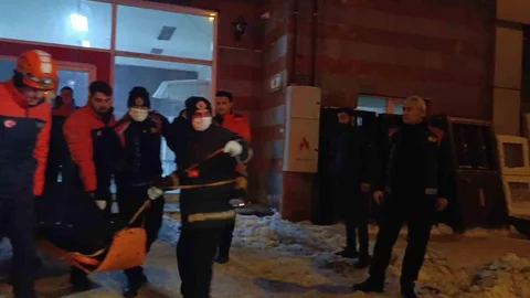 Kars'ta Asansör Boşluğuna Düşme Olayı