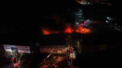 Düzce'de Strafor Fabrikası Yangını