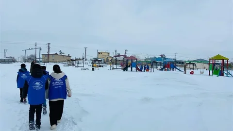 Diyadin'den Sokak Hayvanlarına Destek