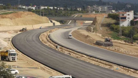 Çeşmeli-Kızkalesi Otoyolu’nda Çalışmalar Devam Ediyor