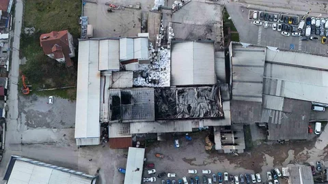 Düzce'deki Strafor Fabrikasında Yangın Sonrası Hasar Tespiti