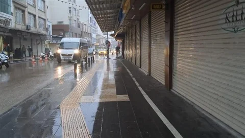 Kilis'te Sağanak Yağış Etkili Oluyor