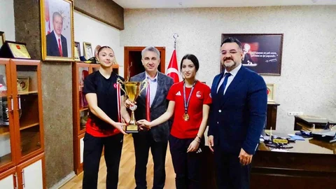 İncirliova'da Şampiyon Sporcularla Buluşma