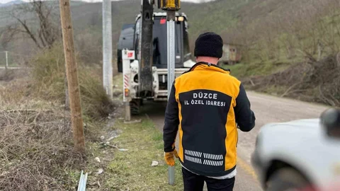 Düzce'de Tabela Çalışmaları Devam Ediyor
