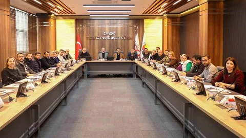 Jeoloji ve Jeofizik Sektörü Elazığ'da Buluştu