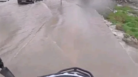 Edirne'de Yağışlar Yolları Göle Döndürdü