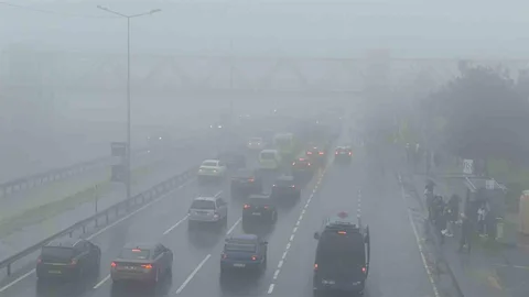 Büyükçekmece'de Yoğun Sis Etkili Oldu