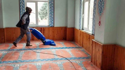 Çameli’de Camiler Ramazan İçin Hazırlanıyor