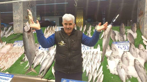 Kayseri'de Kar Yağışı Balık Tezgahlarını Canlandırdı
