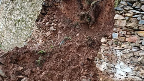 Aydın'da İstinad Duvarı Çöktü