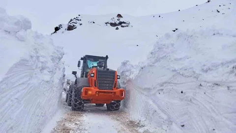 Batman'da Karla Mücadele Çalışmaları Devam Ediyor