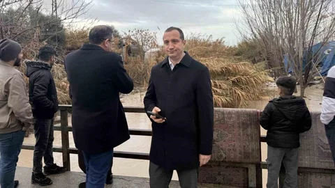 Tarsus'ta Yağmur Zararını İnceliyor