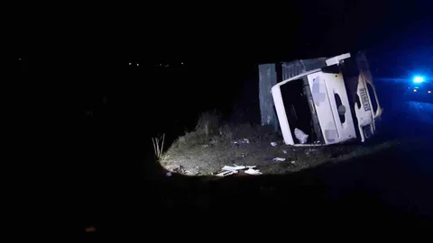 Mudurnu'da Kamyon Devrildi, 1 Yaralı