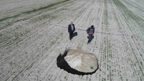 Kontrolsüz Yeraltı Suyu Kullanımı Obrukları Artırıyor