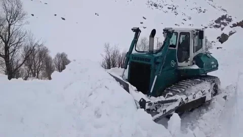 Şırnak'ta Kar Kalınlığı 2 Metreyi Geçti