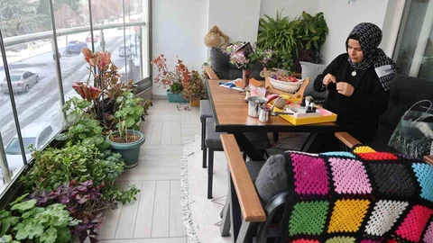 Ev Hanımının Azmiyle 300 Öğrenci Usta Oldu