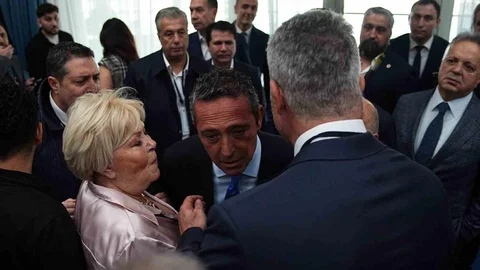 Fenerbahçe Yüksek Divan Kurulu Toplantısı Yapıldı