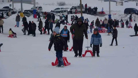 Van'da Kayak Eğlencesi Son Günlerde Yoğunlaştı
