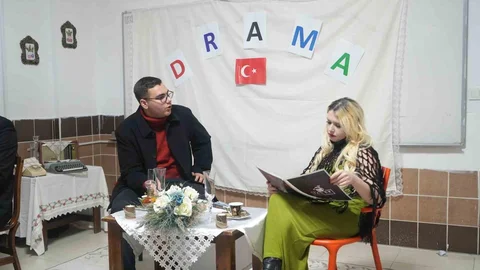 Niğde’de Drama Kursu ile Özgüven Artıyor