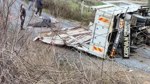 Kontrolden Çıkan Kamyon Aydın'da Uçtu
