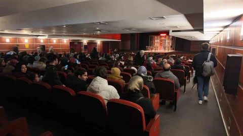 Kayseri'de Öğrencilere Tiyatro Etkinliği