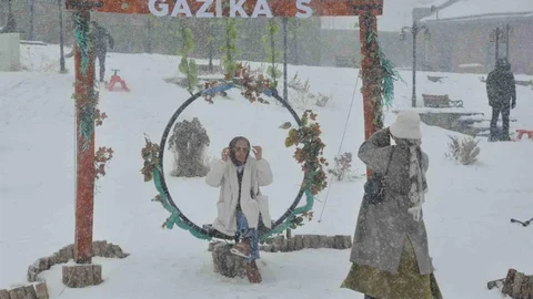 Kars'ta Kar Eğlencesi Başladı