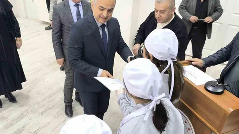 Elazığ'da Çocukların Yetenek Yarışması