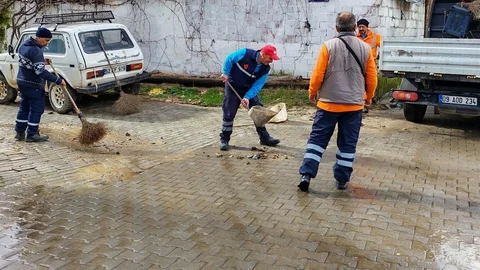 Aydın'da Belediyeden Yağış Sonrası Çalışmalar