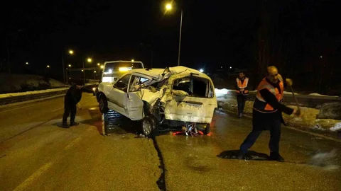 Erzurum'da Trafik Kazası: 2 Yaralı