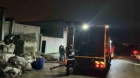 Kocaeli'de Metal Atölyesinde Yangın Çıktı