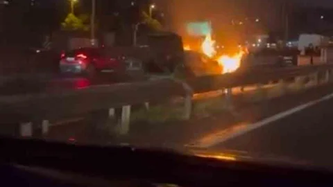 Haliç Köprüsü'nde Yangın Söndürüldü