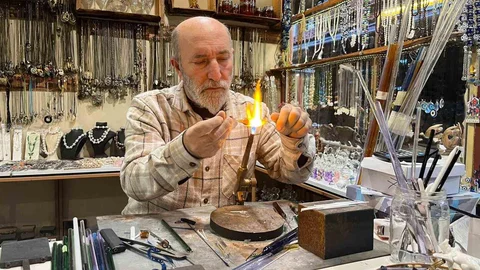 25 Yıldır Cam Üfleme Sanatıyla İlgili