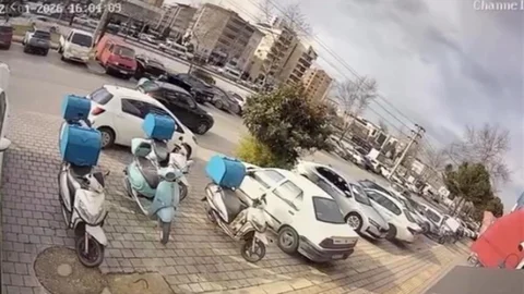 Bursa'da Otomobil ve Motosikletli Kurye Tartışması