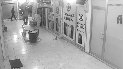 Mardin'de Elektrikli Süpürge Hırsızlığı Güvenlik Kamerasında