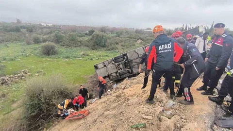 Antalya'da Otobüs Kazası