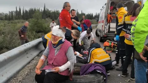 Antalya’da Can Pazarı: Yolcu Otobüsü Şarampole Devrildi, 8 Ölü!