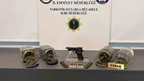 Samsun'da Uyuşturucu ve Silah Ele Geçirildi