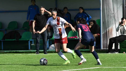 Kayseri Kadın FK Başarısını Sürdürdü