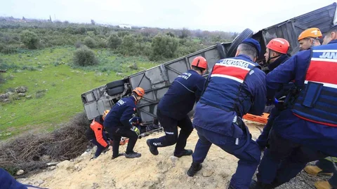 Antalya'da Otobüs Kazası Anlatıldı