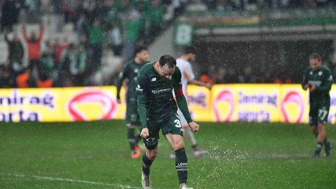 Bursaspor, Adanaspor'u Farklı Geçti
