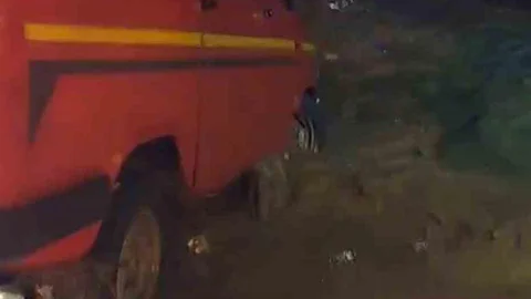 İncirliova'da Aile Suda Mahsur Kaldı