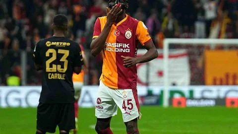 Victor Osimhen Sezonun 14. Golünü Attı